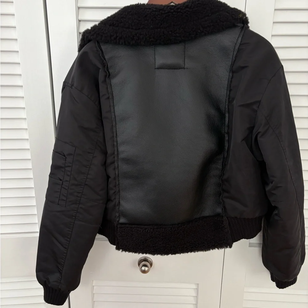 Zara Black Bomber Jacket with Shearling Detail - Picture 7 of 9